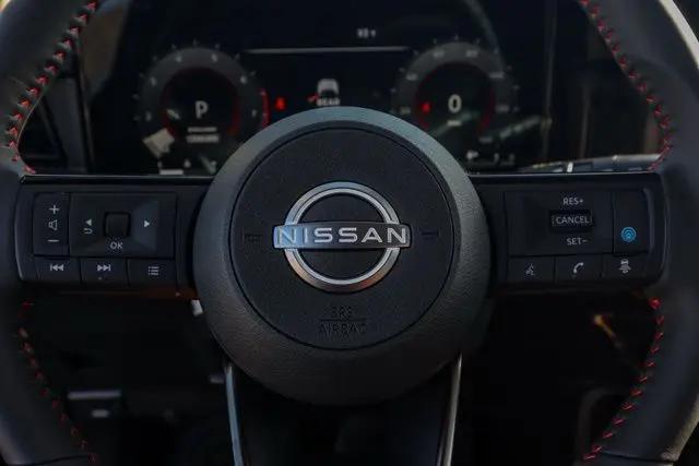 2025 Nissan Kicks SR FWD