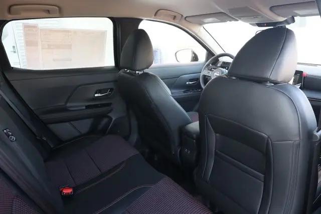 2025 Nissan Kicks SR FWD