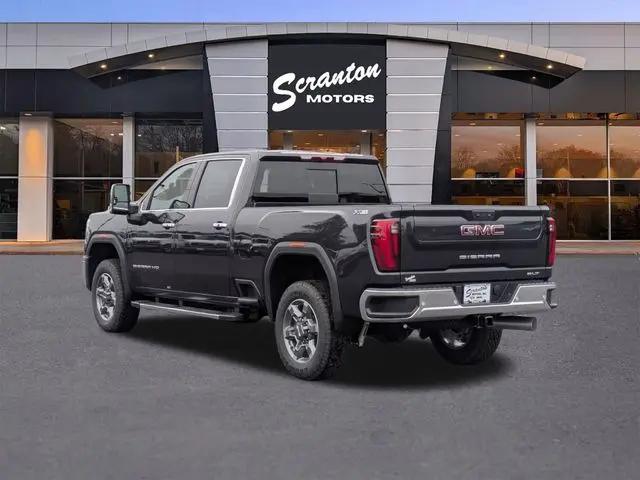 2025 GMC Sierra 2500HD 4WD Crew Cab Standard Bed SLT