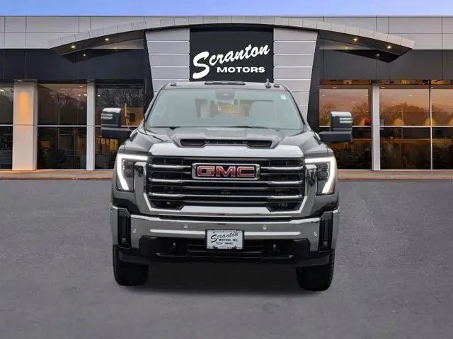 2025 GMC Sierra 2500HD 4WD Crew Cab Standard Bed SLT