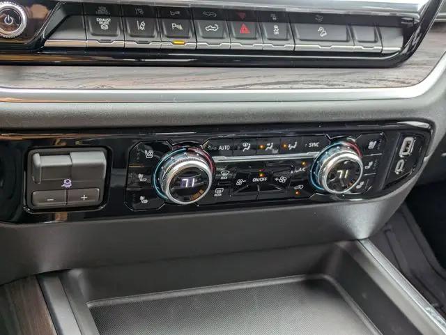 2025 GMC Sierra 2500HD 4WD Crew Cab Standard Bed SLT