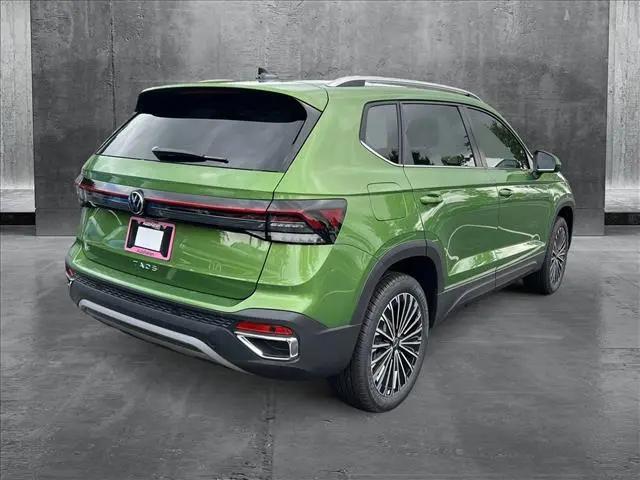 2025 Volkswagen Taos 1.5T SE