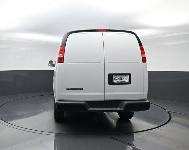 2025 Chevrolet Express Cargo Van RWD 2500 Regular Wheelbase WT