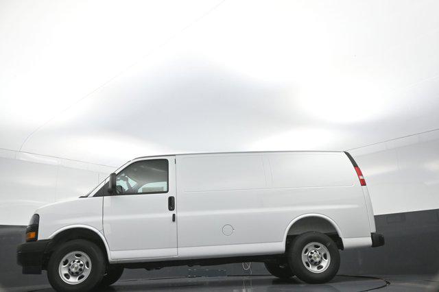 2025 Chevrolet Express Cargo Van RWD 2500 Regular Wheelbase WT