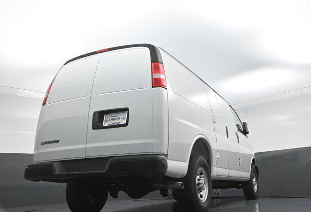 2025 Chevrolet Express Cargo Van RWD 2500 Regular Wheelbase WT