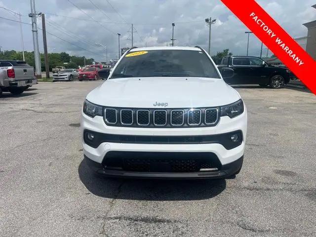 2023 Jeep Compass Latitude Lux FWD
