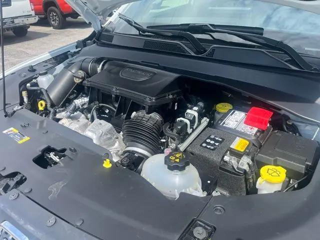 2023 Jeep Compass Latitude Lux FWD