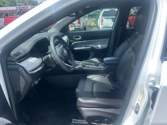 2023 Jeep Compass Latitude Lux FWD
