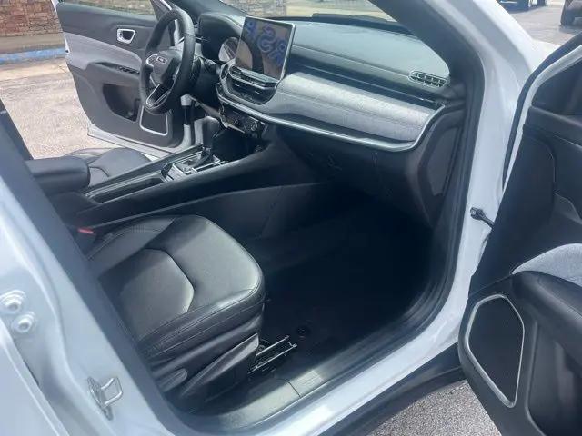 2023 Jeep Compass Latitude Lux FWD