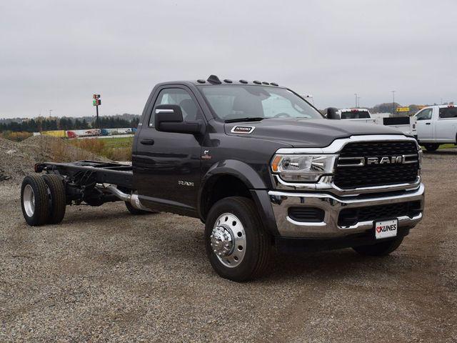 2024 RAM Ram 5500 Chassis Cab RAM 5500 SLT CHASSIS REGULAR CAB 4X4 120 CA