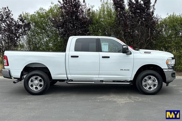 2024 RAM 2500 Big Horn Crew Cab 4x4 64 Box