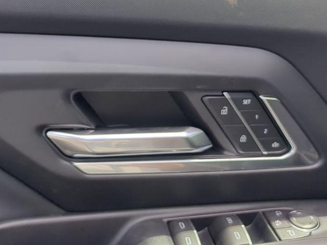 2025 Chevrolet Silverado EV LT