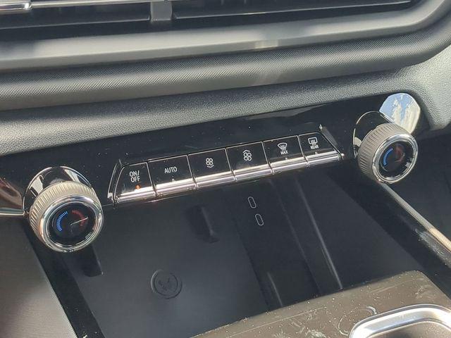 2025 Chevrolet Silverado EV LT