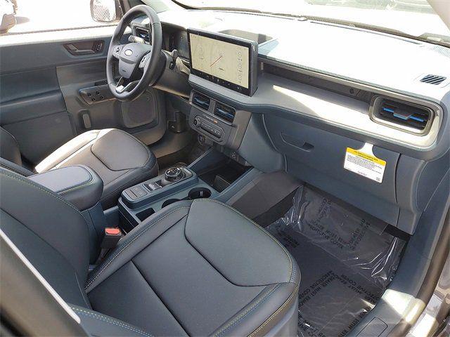 2025 Ford Maverick Lobo Standard