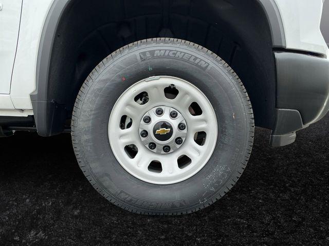 2025 Chevrolet Silverado 3500HD 4WD Double Cab Long Bed Work Truck