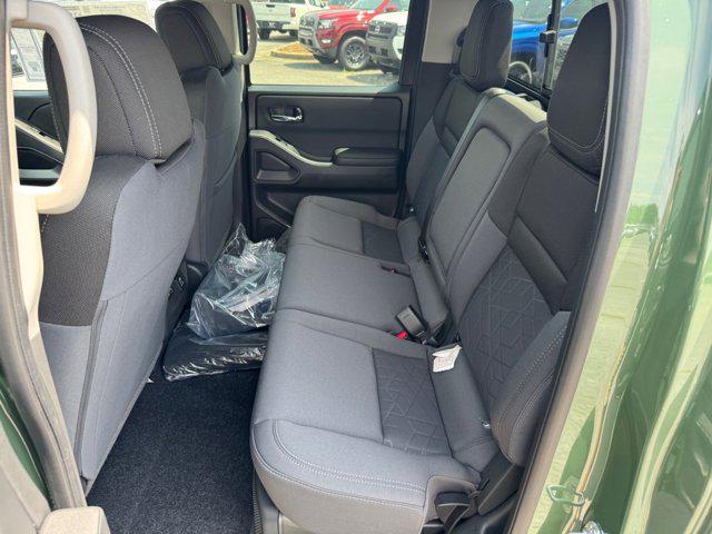2025 Nissan Frontier Crew Cab SV 4x2