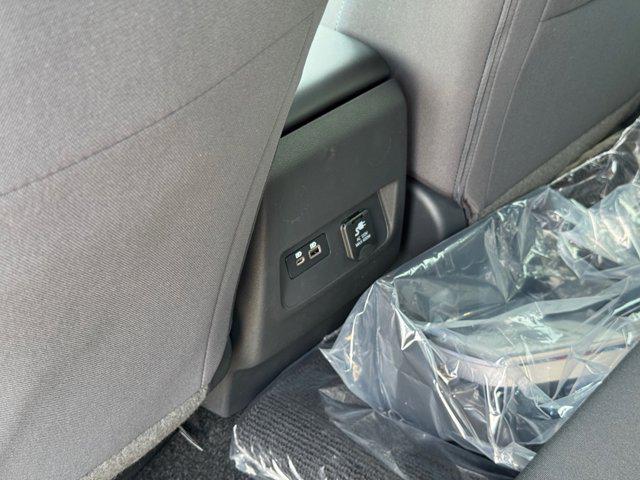 2025 Nissan Frontier Crew Cab SV 4x2