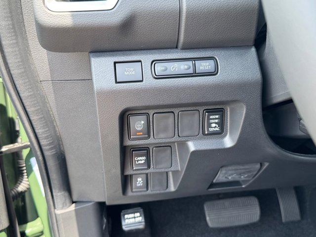 2025 Nissan Frontier Crew Cab SV 4x2