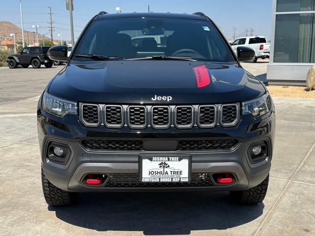 2025 Jeep Compass COMPASS TRAILHAWK 4X4