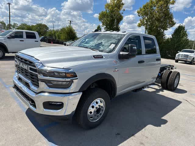 2025 RAM Ram 3500 Chassis Cab RAM 3500 TRADESMAN CREW CAB CHASSIS 4X4 60 CA