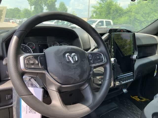 2025 RAM Ram 3500 Chassis Cab RAM 3500 TRADESMAN CREW CAB CHASSIS 4X4 60 CA