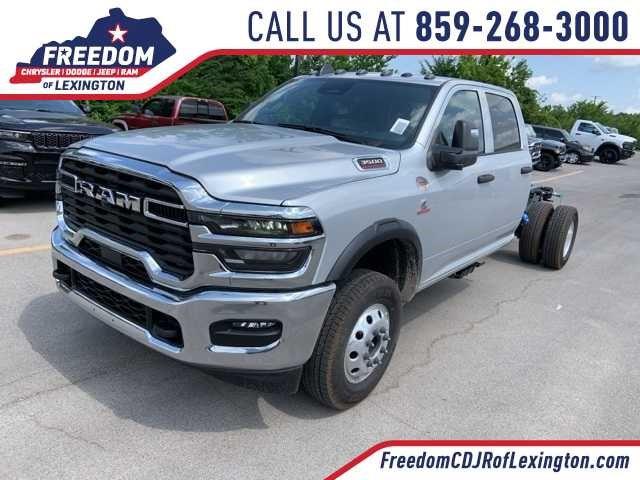2025 RAM Ram 3500 Chassis Cab RAM 3500 TRADESMAN CREW CAB CHASSIS 4X4 60 CA
