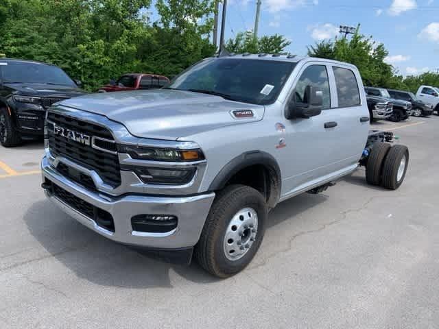 2025 RAM Ram 3500 Chassis Cab RAM 3500 TRADESMAN CREW CAB CHASSIS 4X4 60 CA