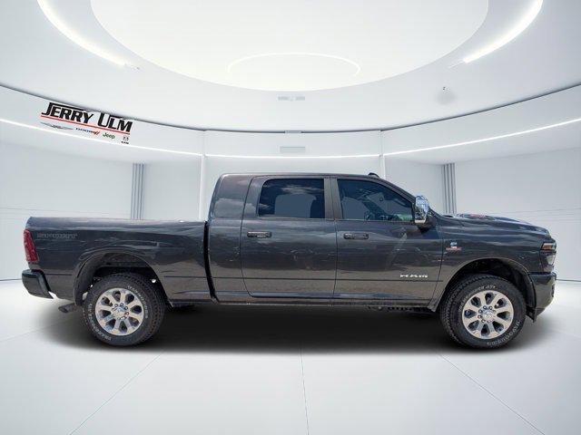 2025 RAM Ram 3500 RAM 3500 LARAMIE MEGA CAB 4X4 64 BOX