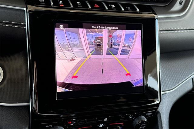 2025 Jeep Grand Cherokee GRAND CHEROKEE L ALTITUDE 4X2