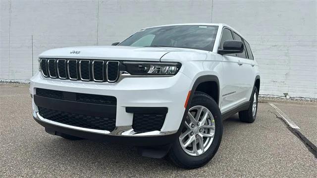 2025 Jeep Grand Cherokee GRAND CHEROKEE L LAREDO X 4X4