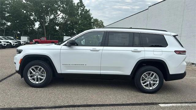 2025 Jeep Grand Cherokee GRAND CHEROKEE L LAREDO X 4X4