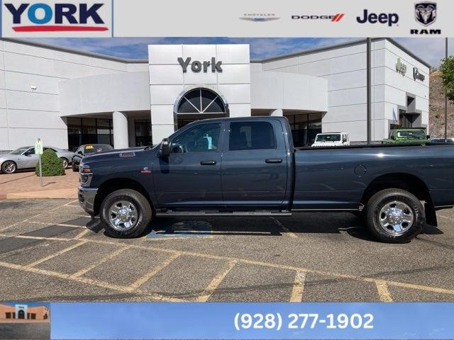 2025 RAM Ram 3500 RAM 3500 TRADESMAN CREW CAB 4X4 8 BOX