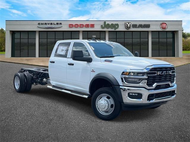 2025 RAM Ram 5500 Chassis Cab RAM 5500 TRADESMAN CHASSIS CREW CAB 4X4 84 CA 2025 RAM Ram 5500 Chassis Cab RAM 5500 TRADESMAN CHASSIS CREW CAB 4X4 84 CA