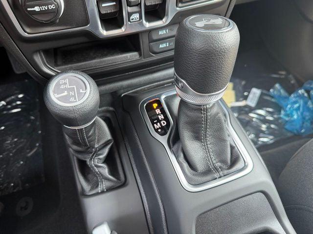 2025 Jeep Wrangler 4-Door Summit 4x4