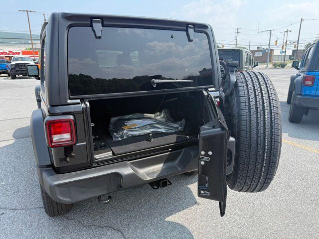 2025 Jeep Wrangler 4-Door Summit 4x4