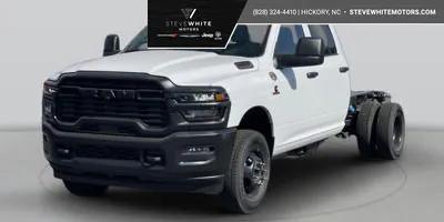 2025 RAM Ram 3500 Chassis Cab RAM 3500 BIG HORN CREW CAB CHASSIS 4X4 60 CA