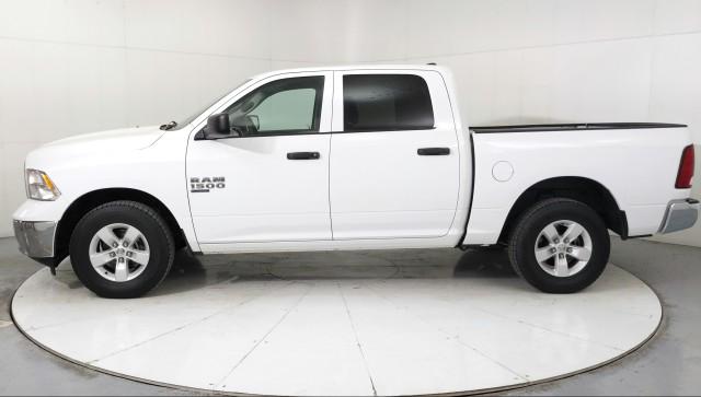 2022 RAM 1500 Classic SLT Crew Cab 4x2 57 Box