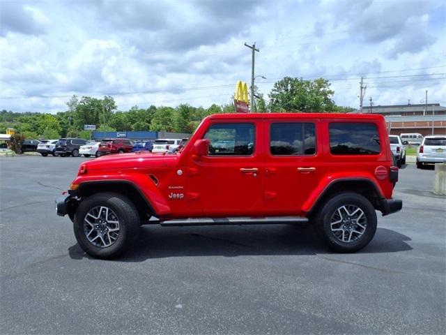 2024 Jeep Wrangler 4-Door Sahara 4x4