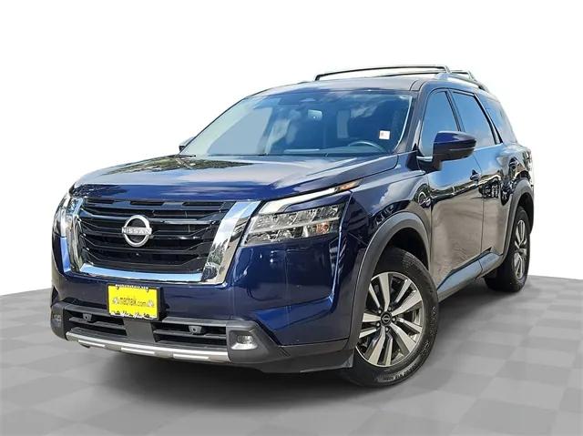 2022 Nissan Pathfinder SL 2WD