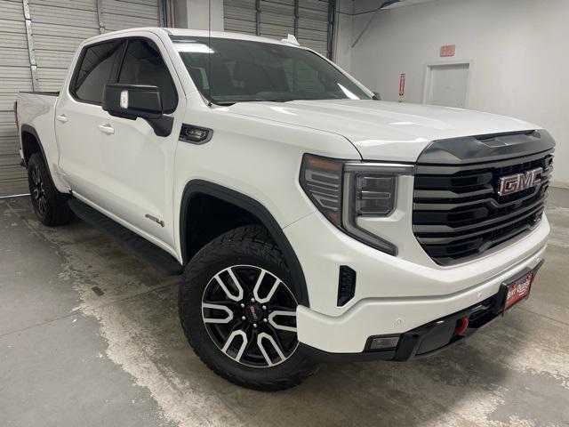 2023 GMC Sierra 1500 4WD Crew Cab Short Box AT4