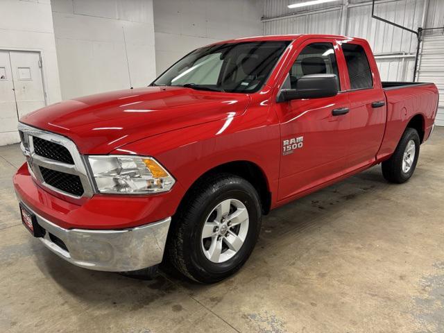 2024 RAM 1500 Classic SLT Quad Cab 4x2 64 Box