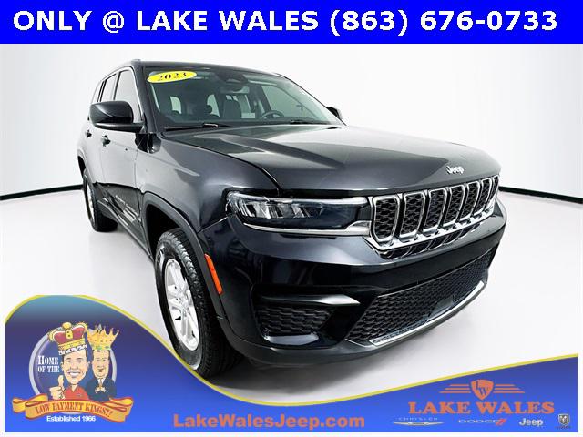 2023 Jeep Grand Cherokee Laredo 4x2