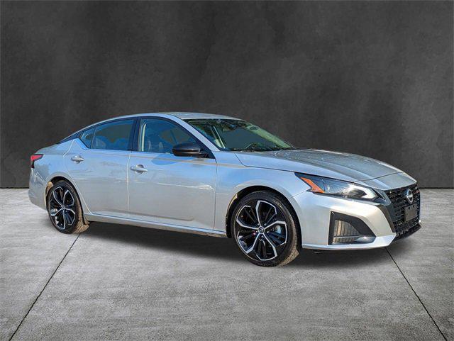 2023 Nissan Altima SR FWD
