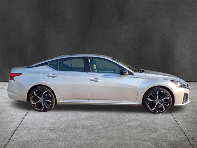 2023 Nissan Altima SR FWD