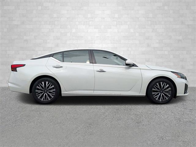 2023 Nissan Altima SV FWD
