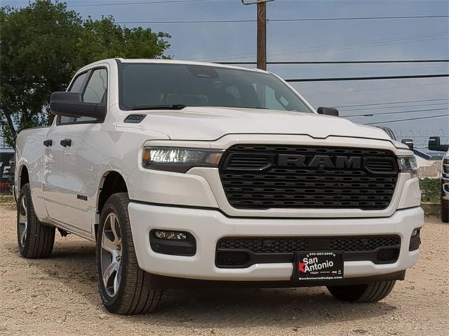 2025 RAM Ram 1500 RAM 1500 TRADESMAN QUAD CAB 4X2 64 BOX