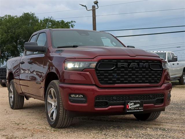 2025 RAM Ram 1500 RAM 1500 TRADESMAN QUAD CAB 4X2 64 BOX