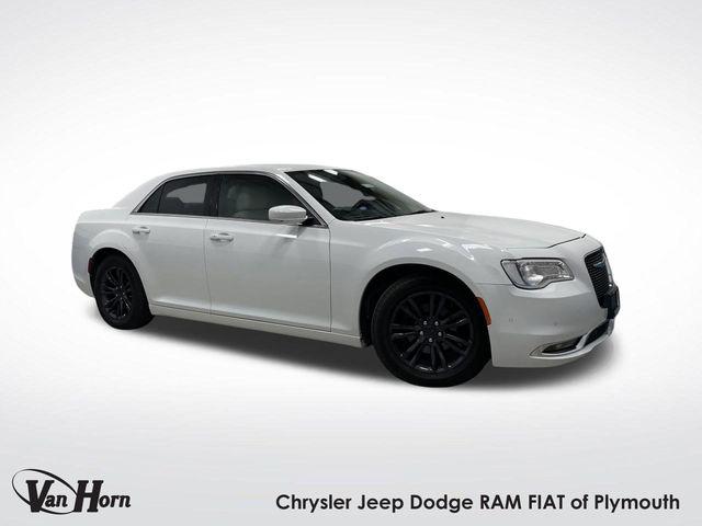 2021 Chrysler 300 Touring L
