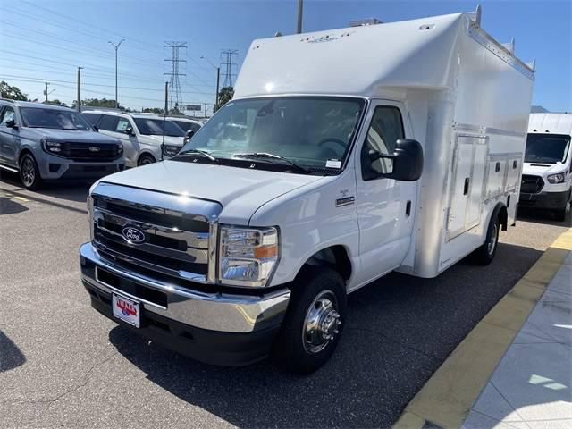 2026 Ford E-350 Cutaway E-Series Cutaway