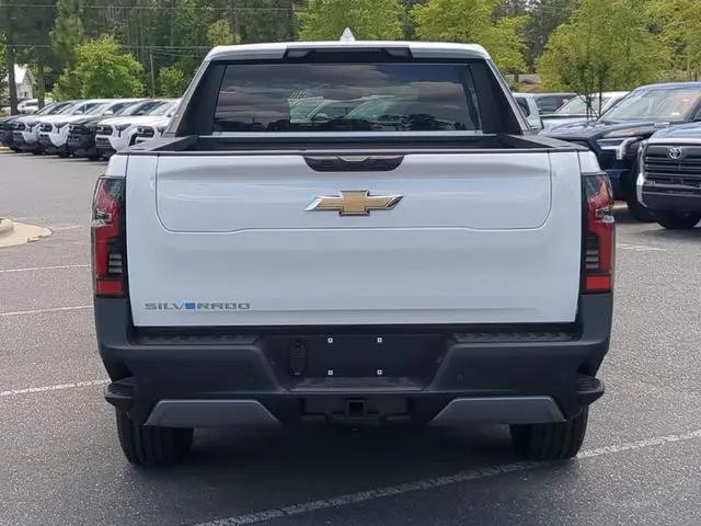 2025 Chevrolet Silverado EV LT